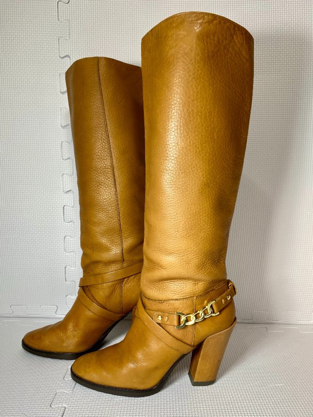 KATE SPADE Montreal Cognac Leather Knee-High Heel Boot Gold Chain Strap 7 ($398)